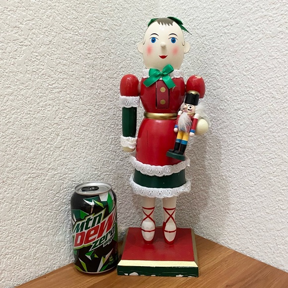 2007 Limited Edition Ballerina Nutcracker Holding Toy Soldier 14” Nutcracker - Picture 2 of 16